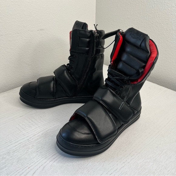 NEW Kat Von D Black Shadowplay Goth Boots Punk Sneakers Black Size 6 Whimsigoth